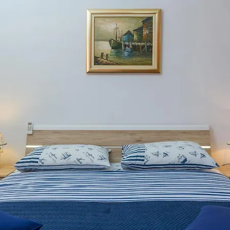Apartment Maslic *