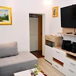아파트 Luxury Rooftop With Terrace And Jacuzzi 스플리트