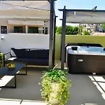 Luxury Rooftop With Terrace And Jacuzzi 스플리트
