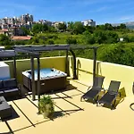 Luxury Rooftop With Terrace And Jacuzzi